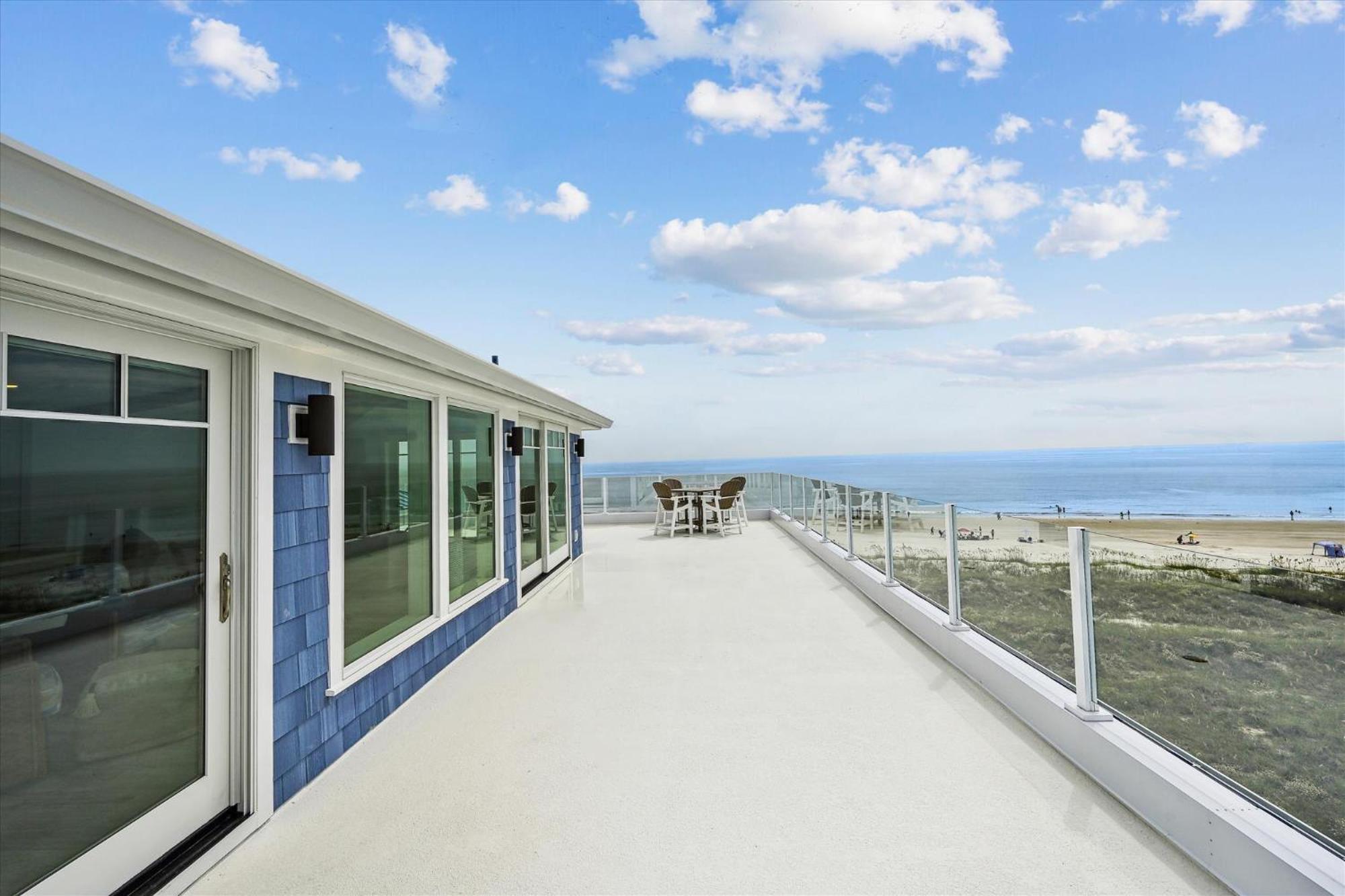 8 Terra Bella Trace- Oceanfront, 6 Primary Rooms, Pool, Roof Top, Free Activities Included ヒルトンヘッドアイランド エクステリア 写真