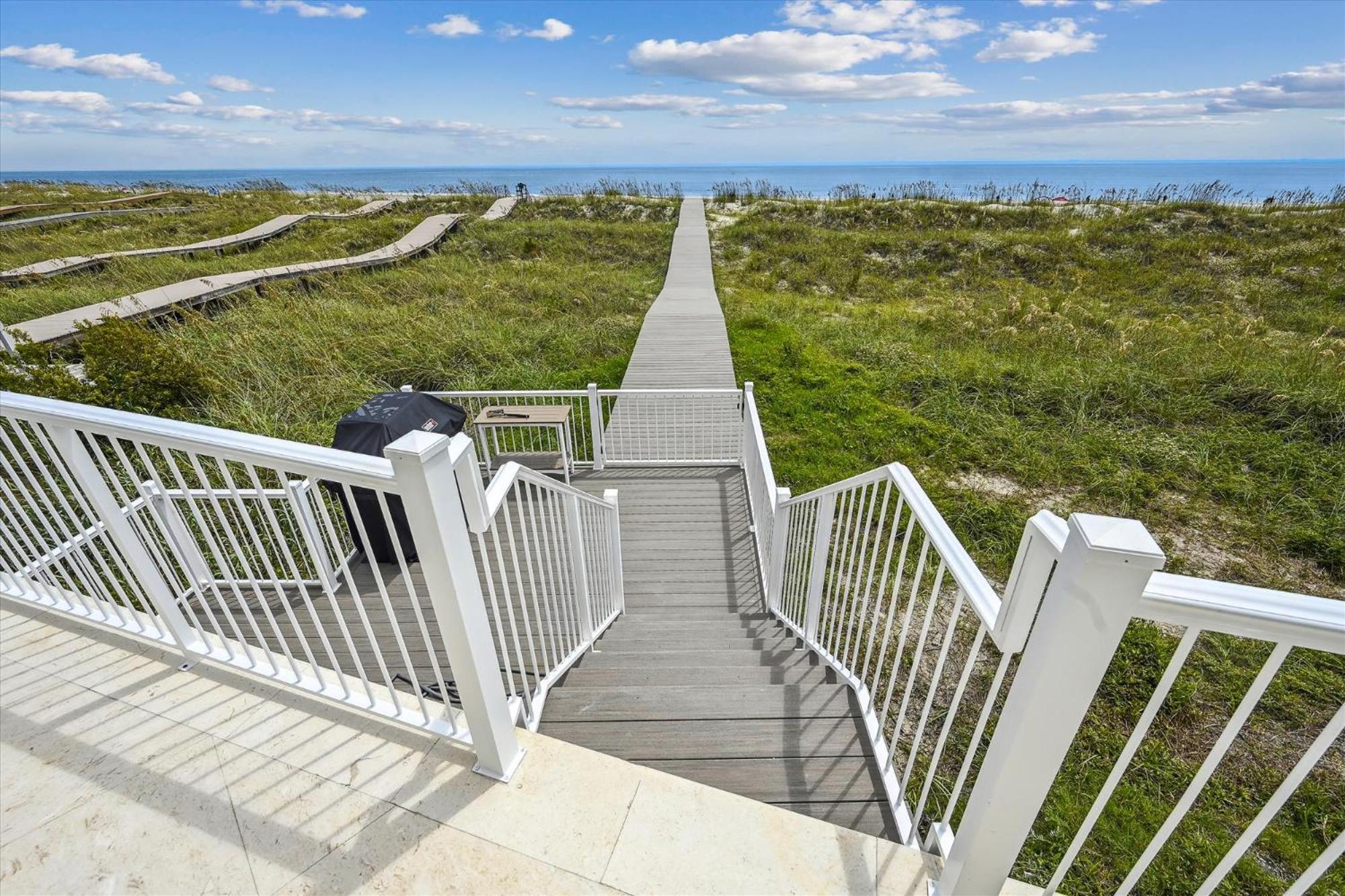 8 Terra Bella Trace- Oceanfront, 6 Primary Rooms, Pool, Roof Top, Free Activities Included ヒルトンヘッドアイランド エクステリア 写真